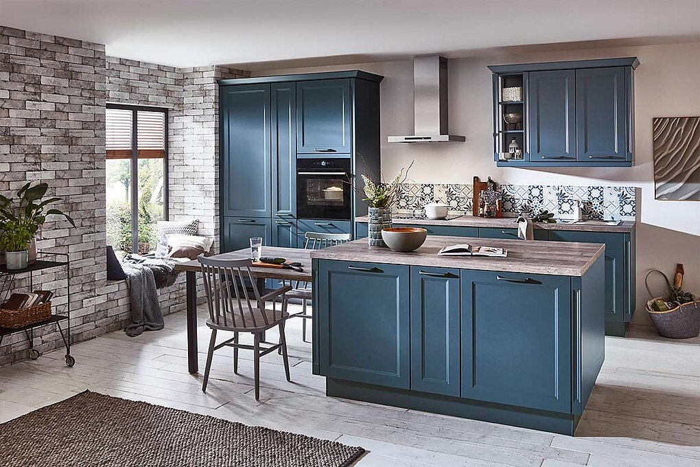 Blaue Küchen gemütlich dekorieren